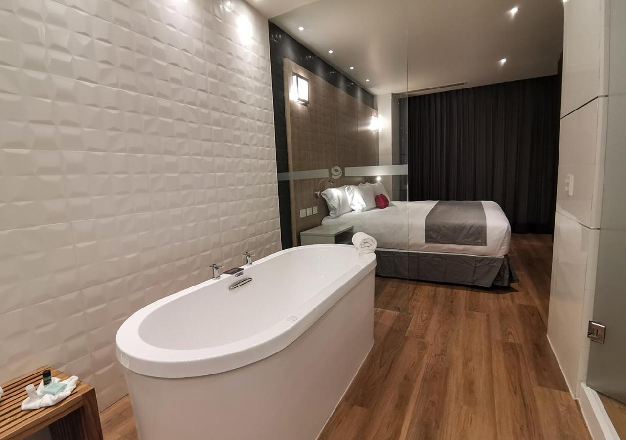 Ramada Encore By Wyndham Guadalajara Aeropuerto Las Pintas エクステリア 写真