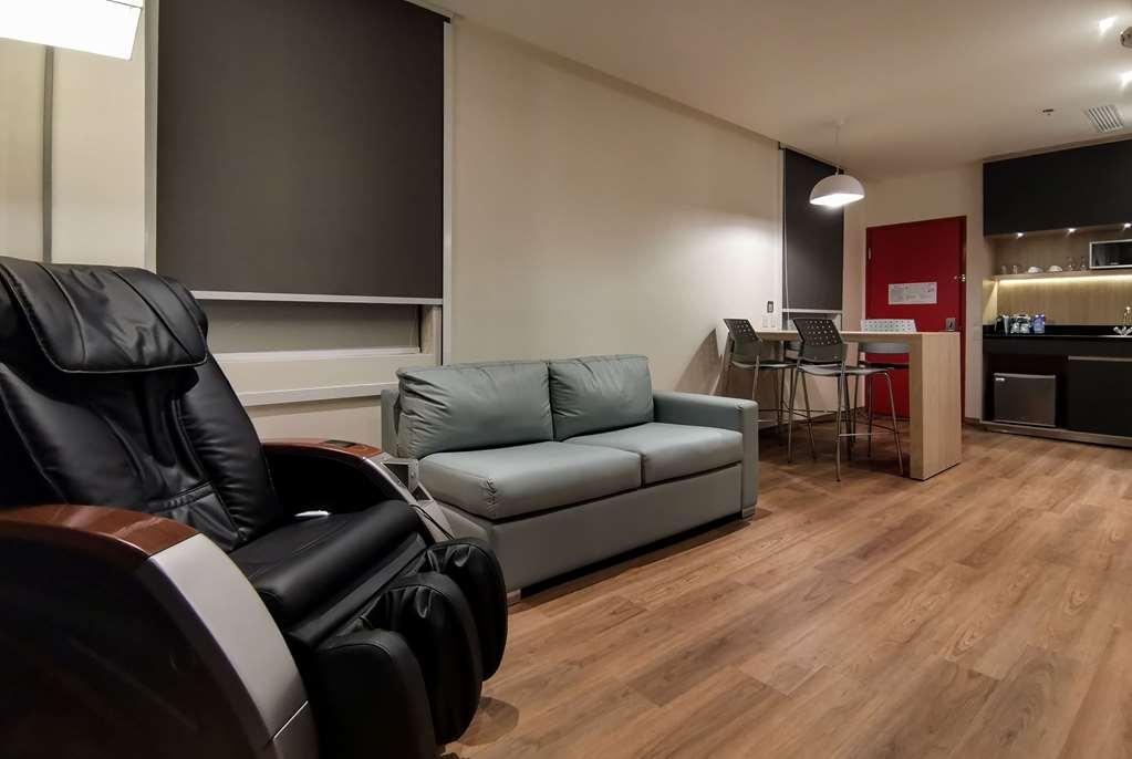 Ramada Encore By Wyndham Guadalajara Aeropuerto Las Pintas 部屋 写真